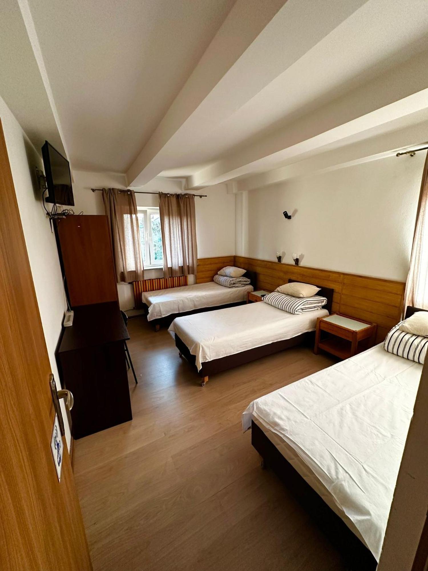 Hostel Tolek Varşova Dış mekan fotoğraf