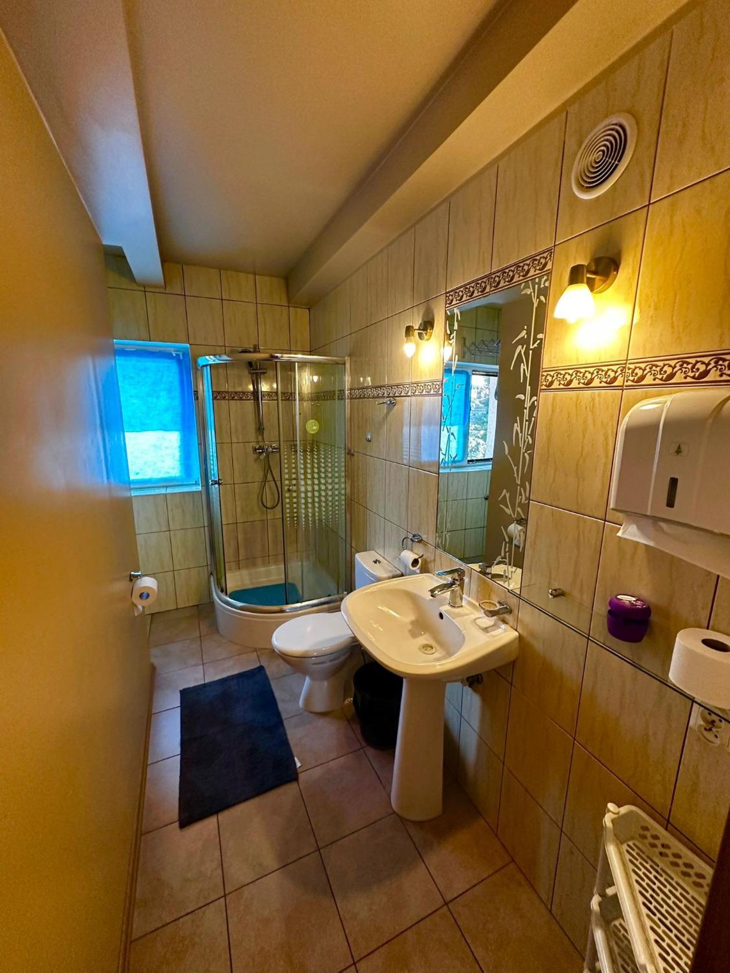 Hostel Tolek Varşova Dış mekan fotoğraf